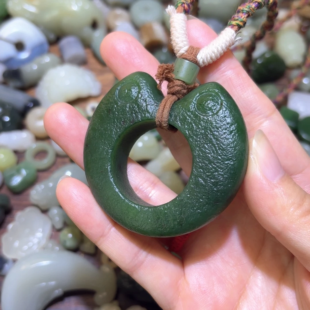 和田玉未镶嵌珠宝半成品