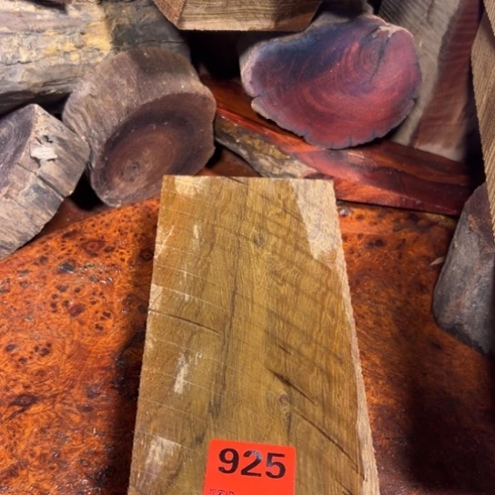 大果紫檀（缅甸花梨）青*