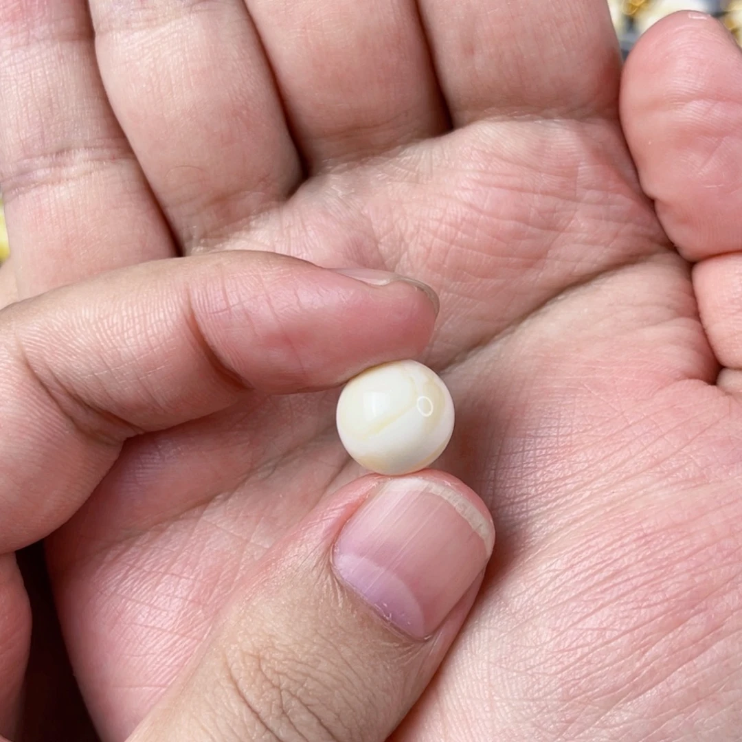 琥珀珠宝奇石未镶嵌巴*嘿