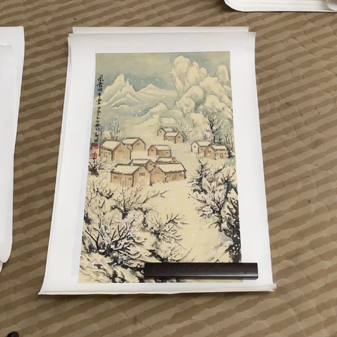 国画花鸟等图案为一体而得