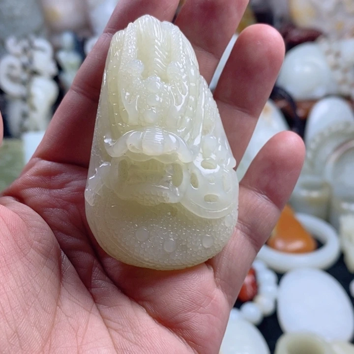 和田玉未镶嵌挂件