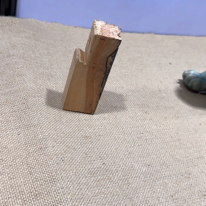 坦***途摆件均。