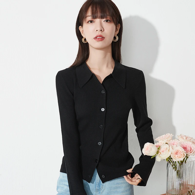 法式Polo领针织开衫女春秋流行2025年新款慵懒高级感独特别致上衣