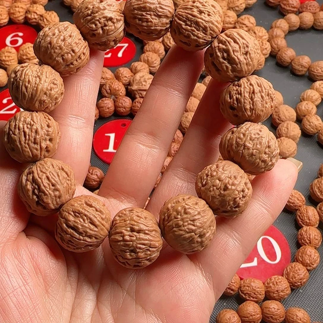 文玩核桃手串磨盘
