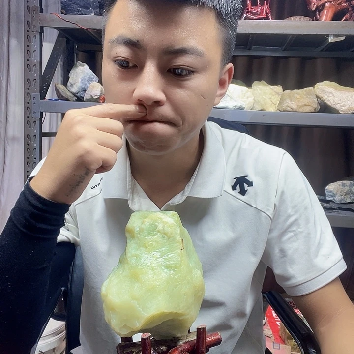 岁***月蛇纹石玉未镶嵌珠宝奇石6