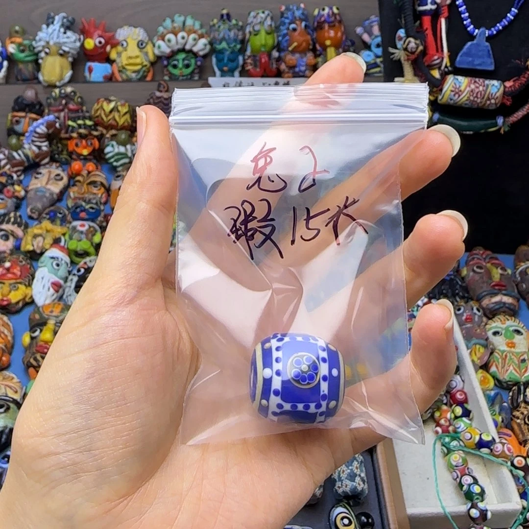 琉璃非金属玻璃颈饰瑕疵珠不退换