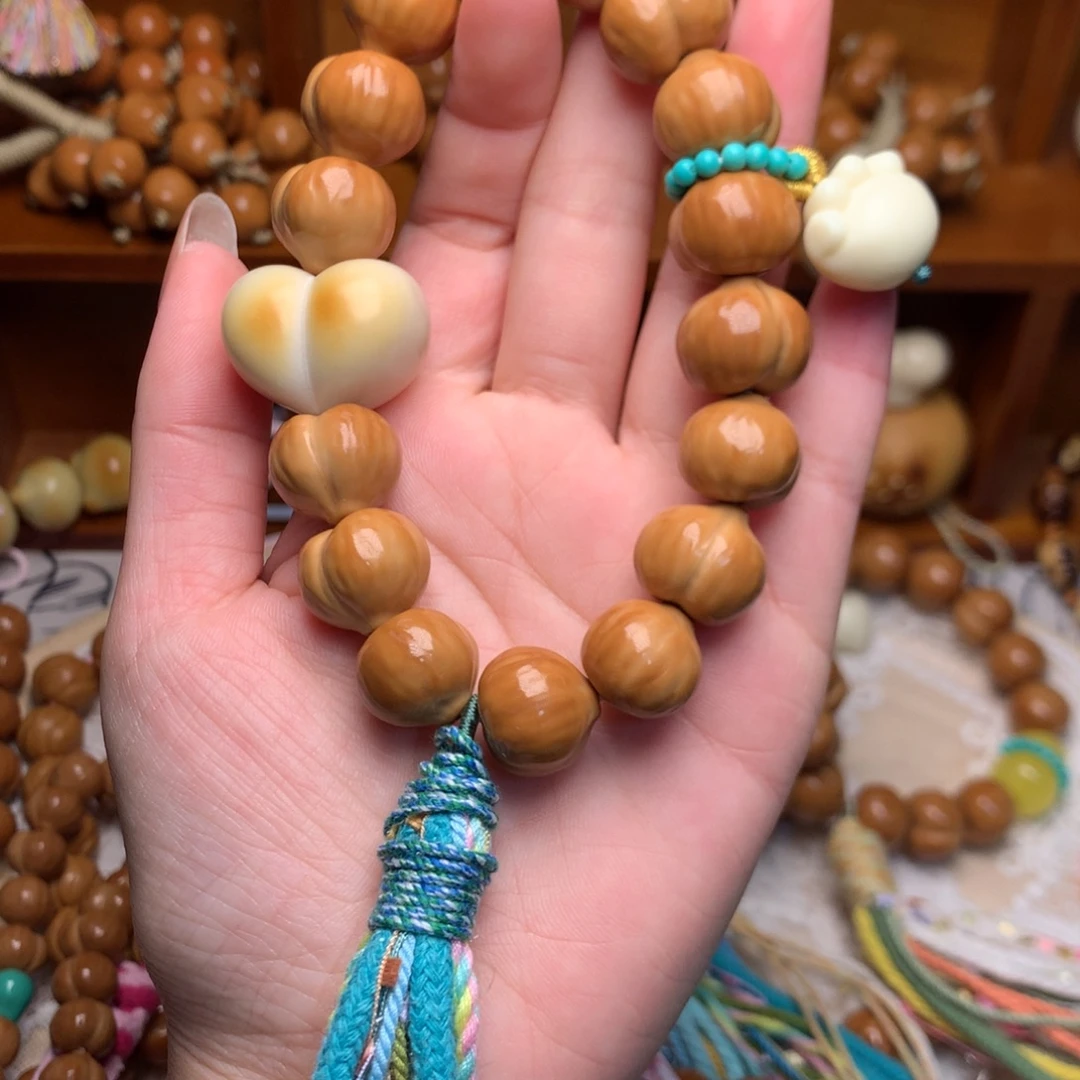 吊坠猴头核桃二代屁桃手持定制