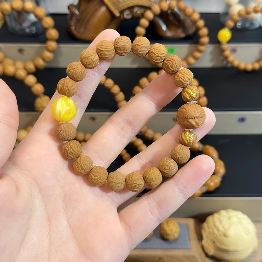 猴头核桃吊坠一条毒液