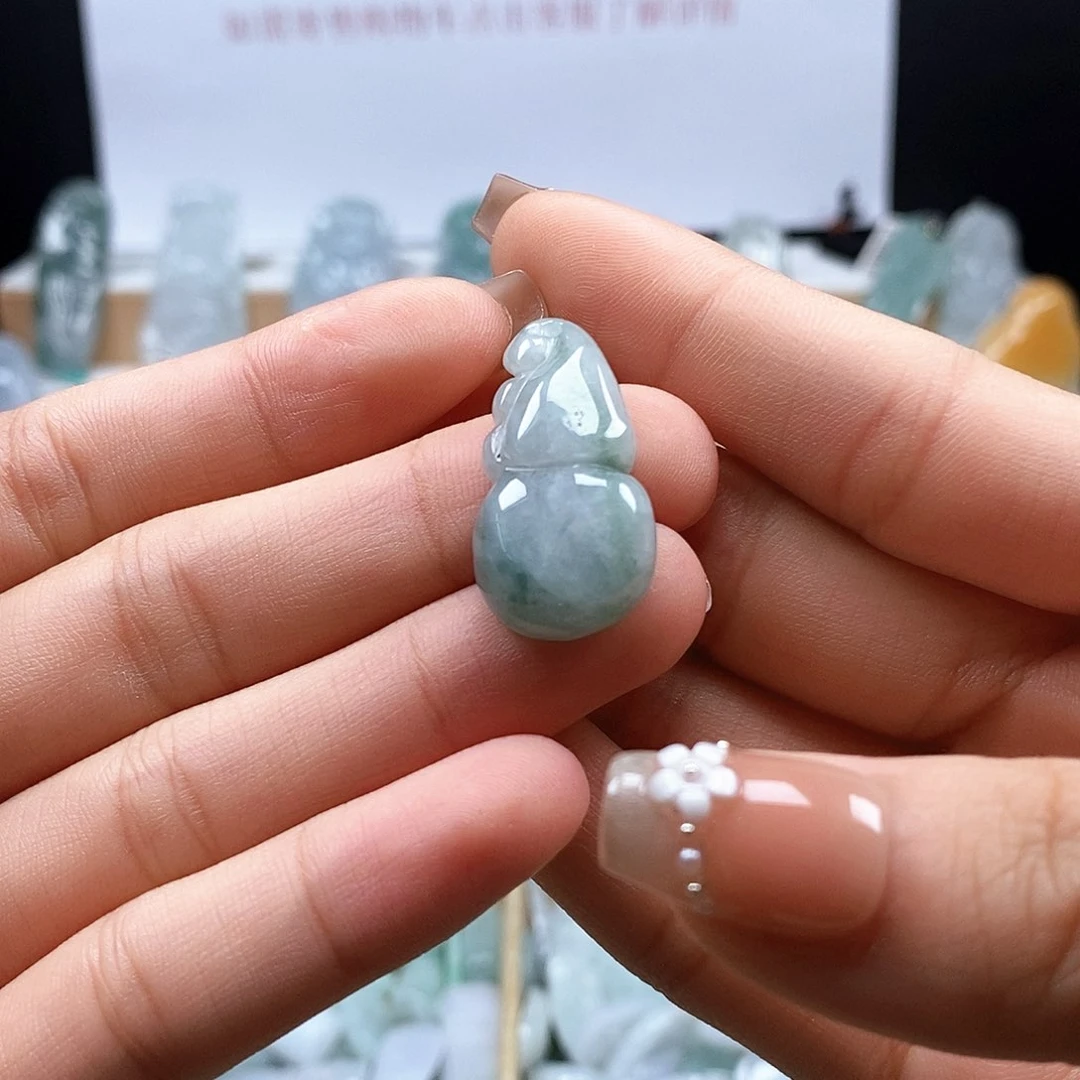 翡翠未镶嵌吊坠(不含链)葫芦吊坠