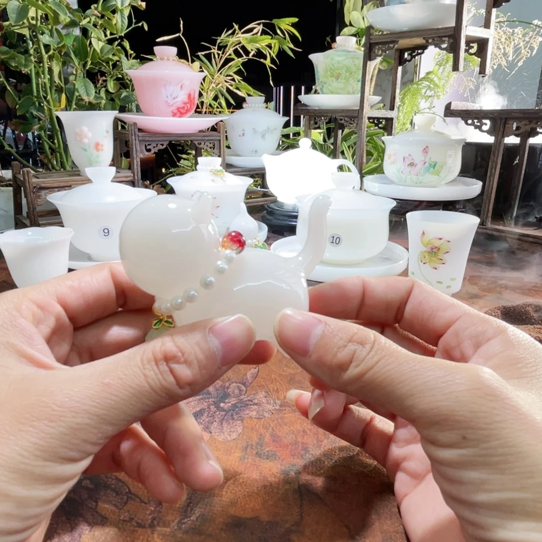 冰晶璞玉小猫咪来咯哦哦哦哦