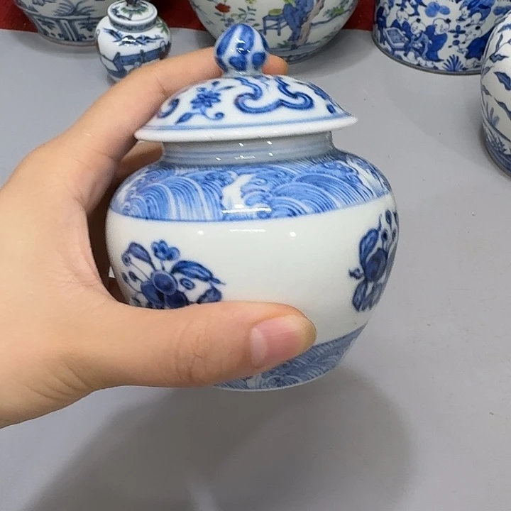 圣***霞摆件陶瓷制品纯手工青花罐