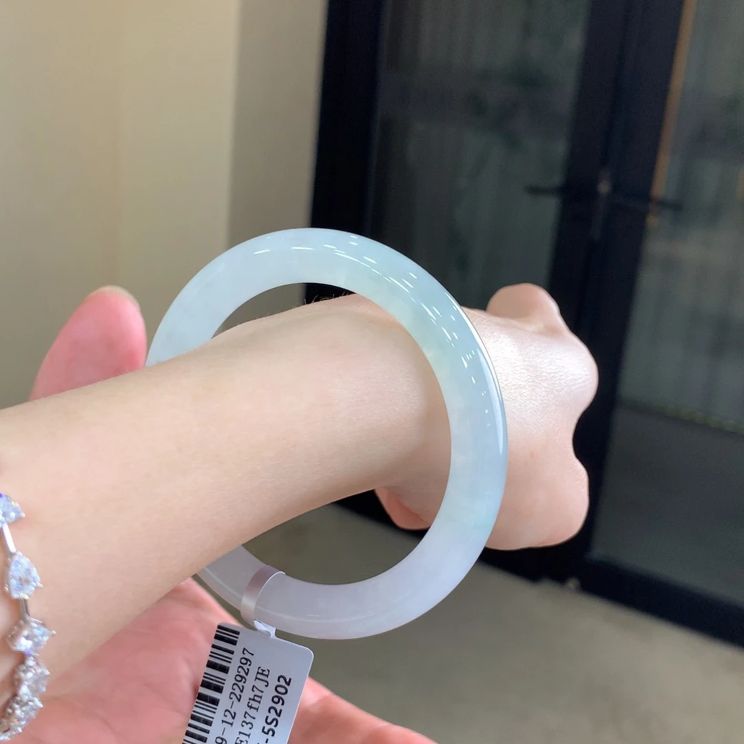 未镶嵌手镯翡翠不退不换
