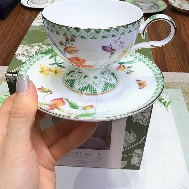 瓷片杯子杯子杯子水杯杯子水杯