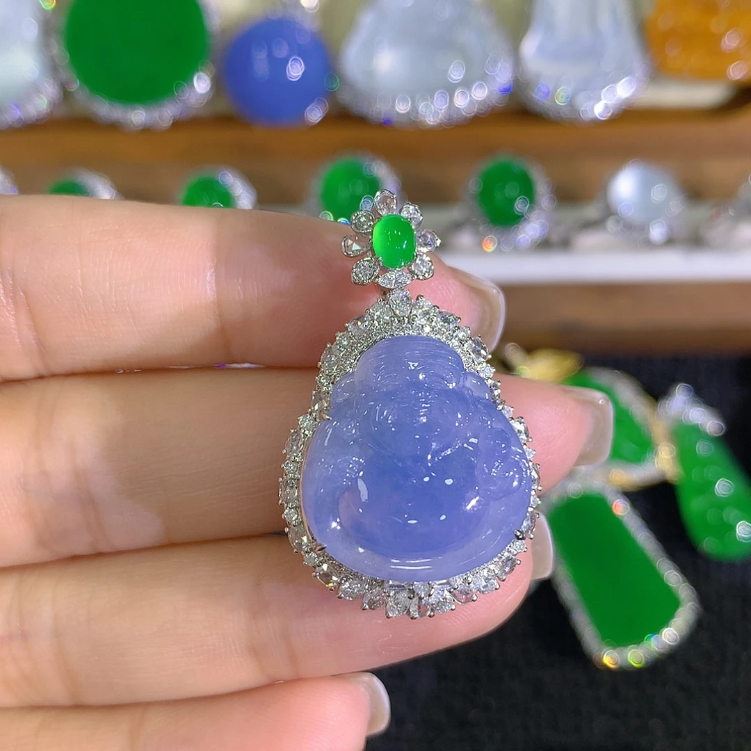 翡翠18K金镶嵌颈饰财财