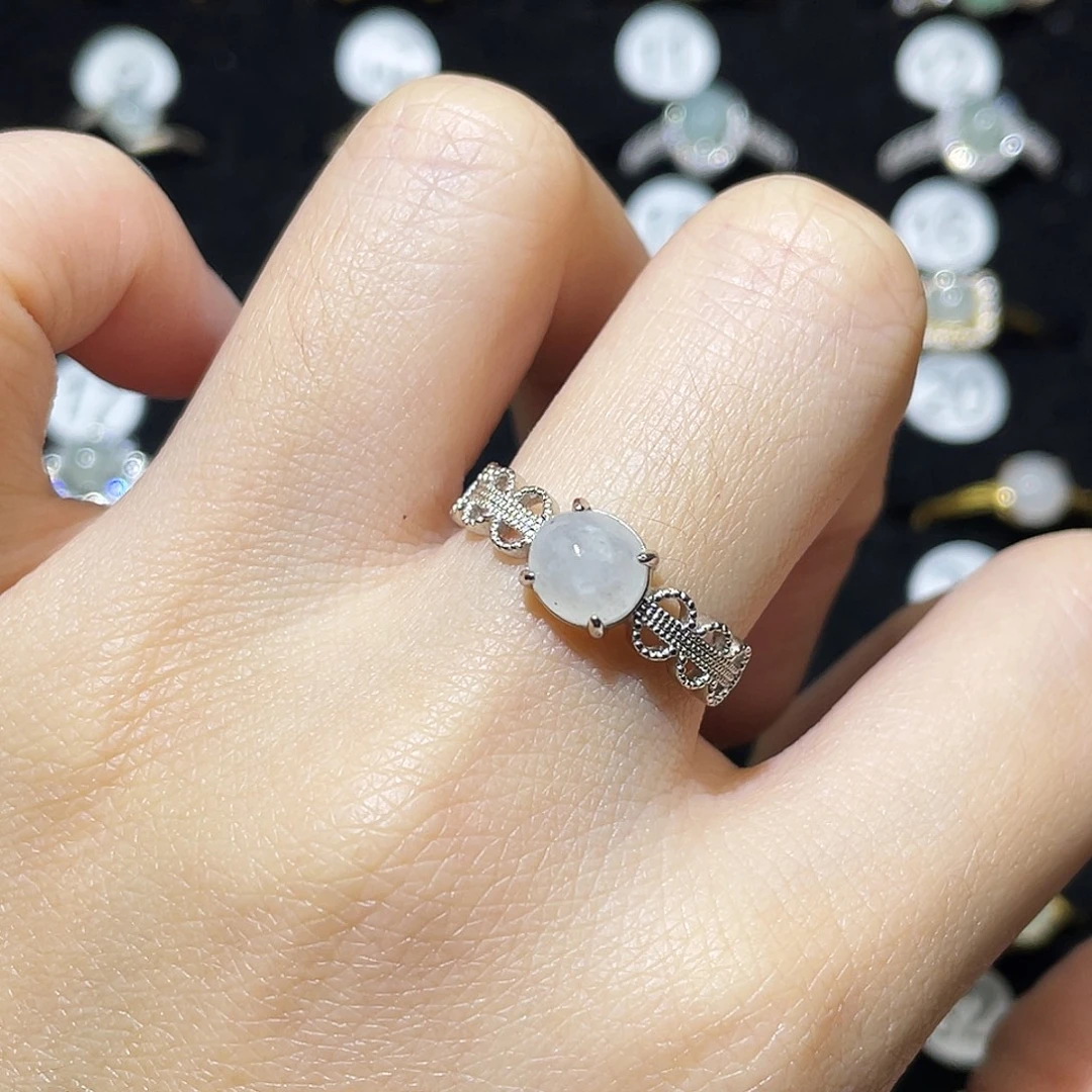 翡翠未镶嵌戒指戒指