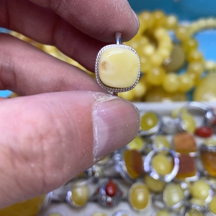 蜜蜡裸石银S925镶嵌戒指