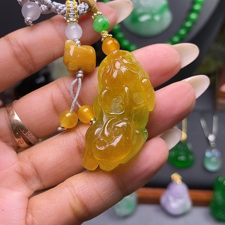 吊坠(赠链)未镶嵌翡翠