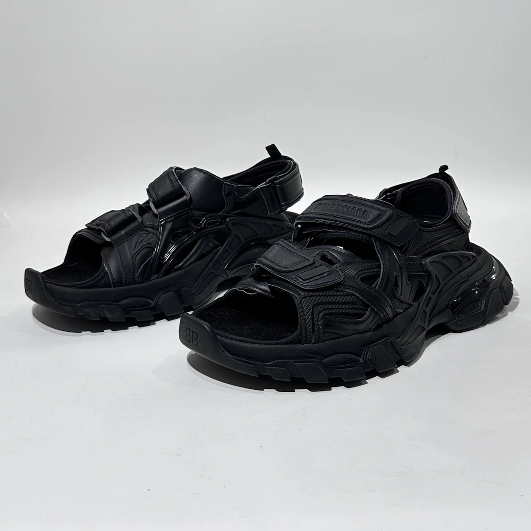 95新 Balenciaga/巴黎世家 38码 黑色时尚Track凉鞋/ML01868