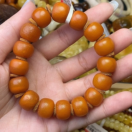 未镶嵌琥珀珠宝奇石