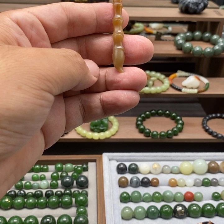 手链未镶嵌和田玉
