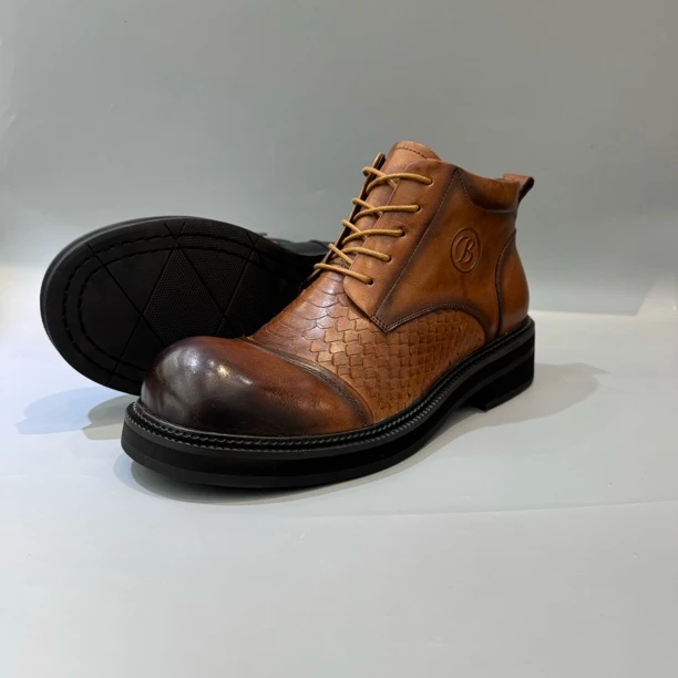 41–1男士新款大头马丁靴头层牛皮内里加绒有拉链