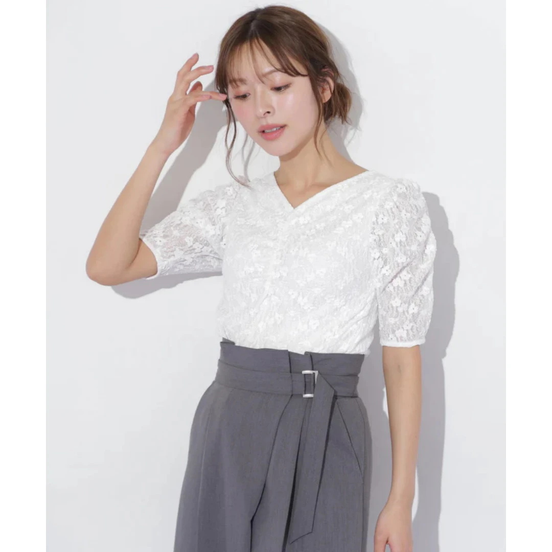 【胖虎家】夏季新款 J 重工精致优雅气质V领纯色蕾丝T恤上衣