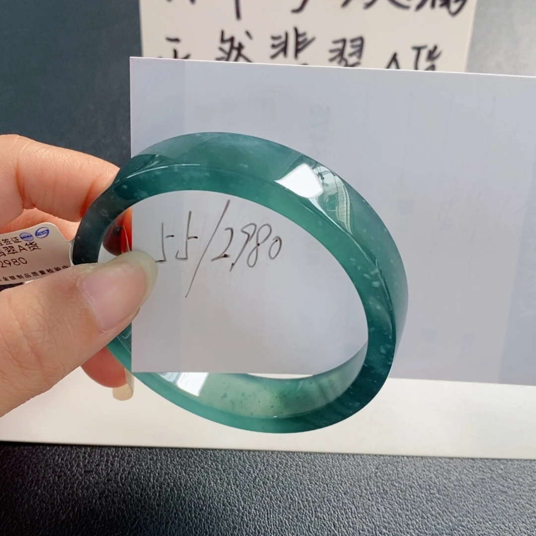 未镶嵌手镯翡翠天然翡翠