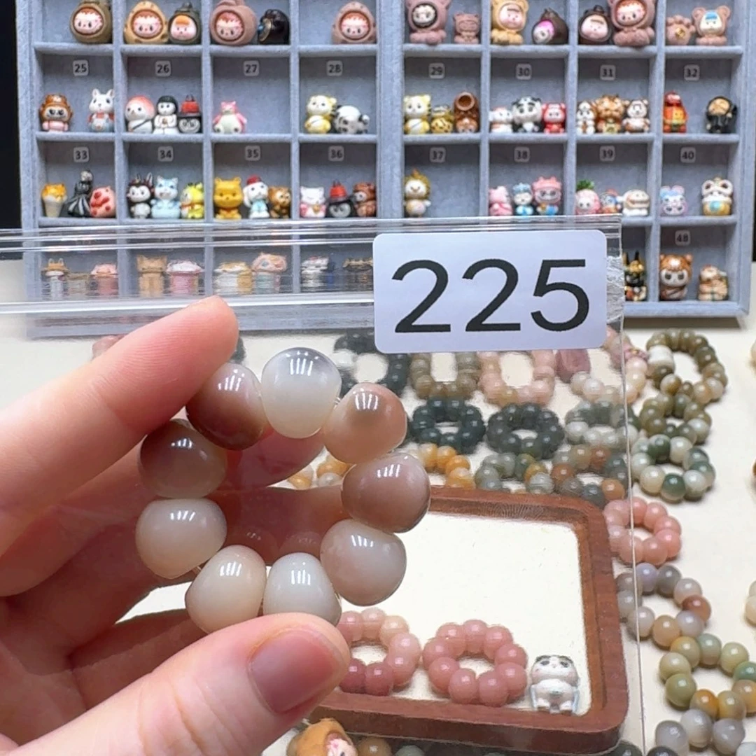 阿***女菩提根/象牙果吊坠