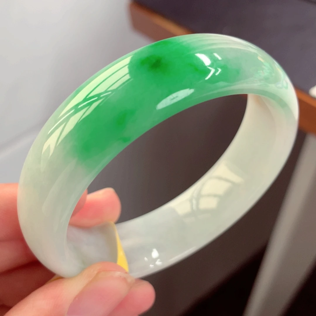 未镶嵌手镯翡翠缅甸翡翠