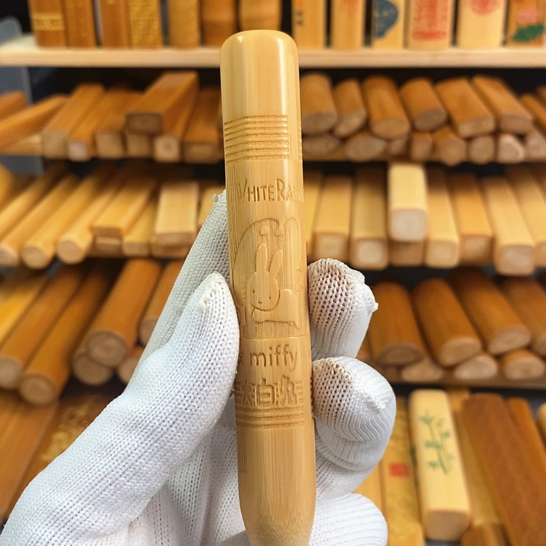 竹实心竹六角雕刻大白兔