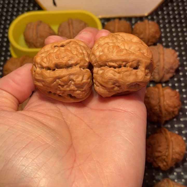 啵***桃把件文玩核桃蛙王