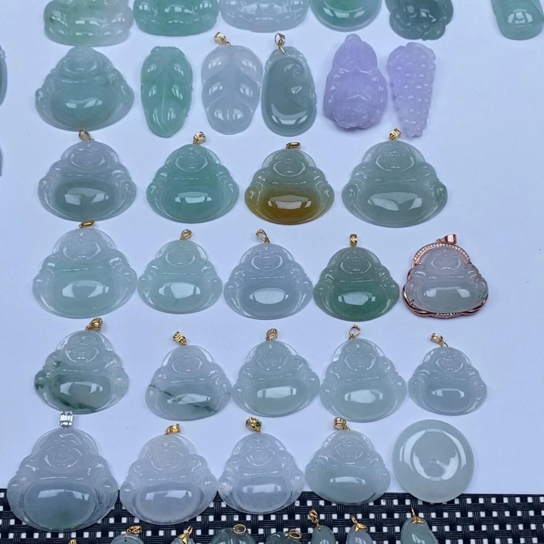 翡翠18K金镶嵌颈饰天然