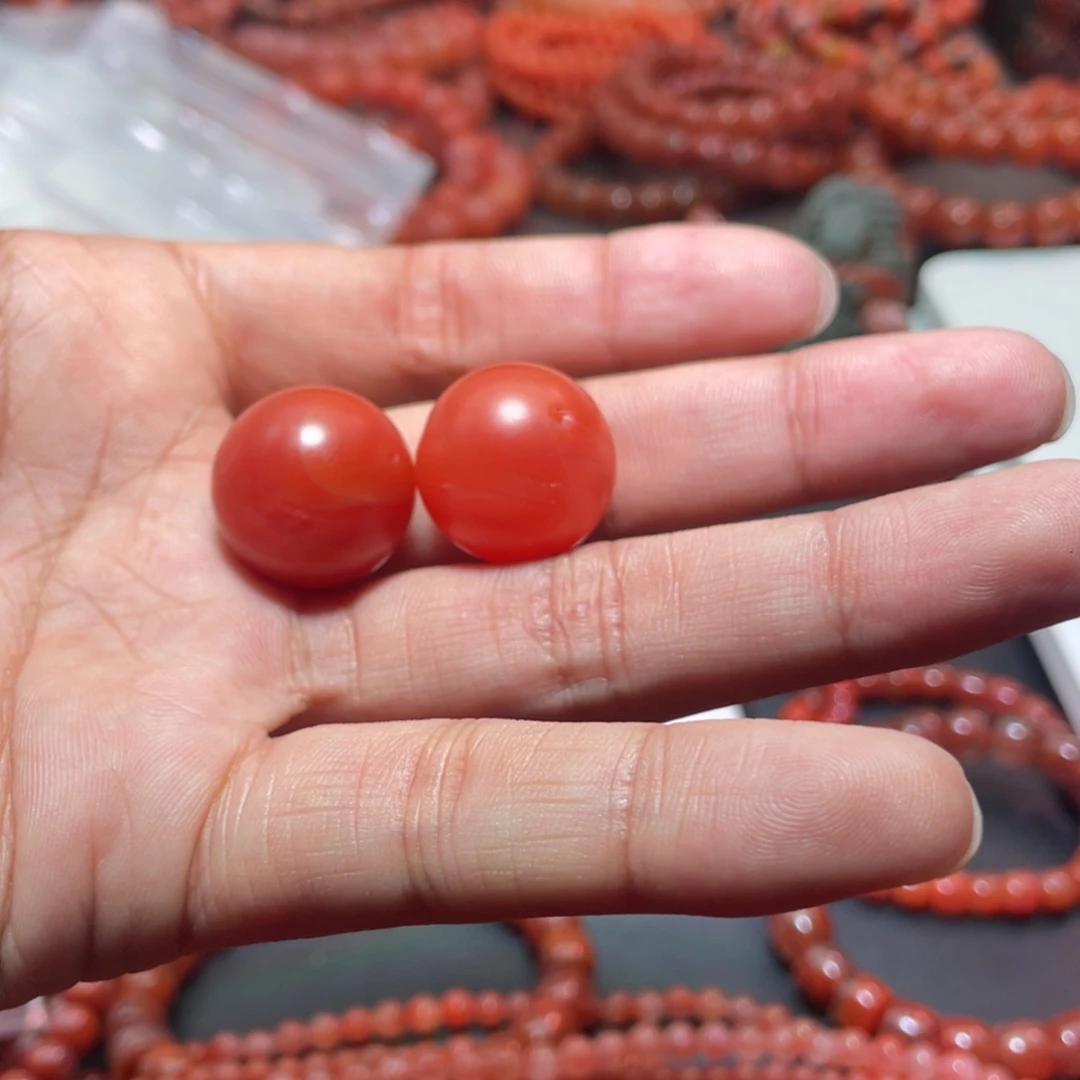 南红玛瑙手链未镶嵌猛****?