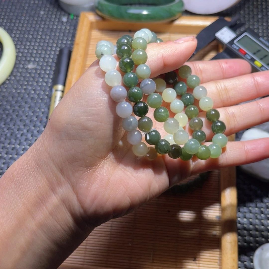 未镶嵌和田玉车挂