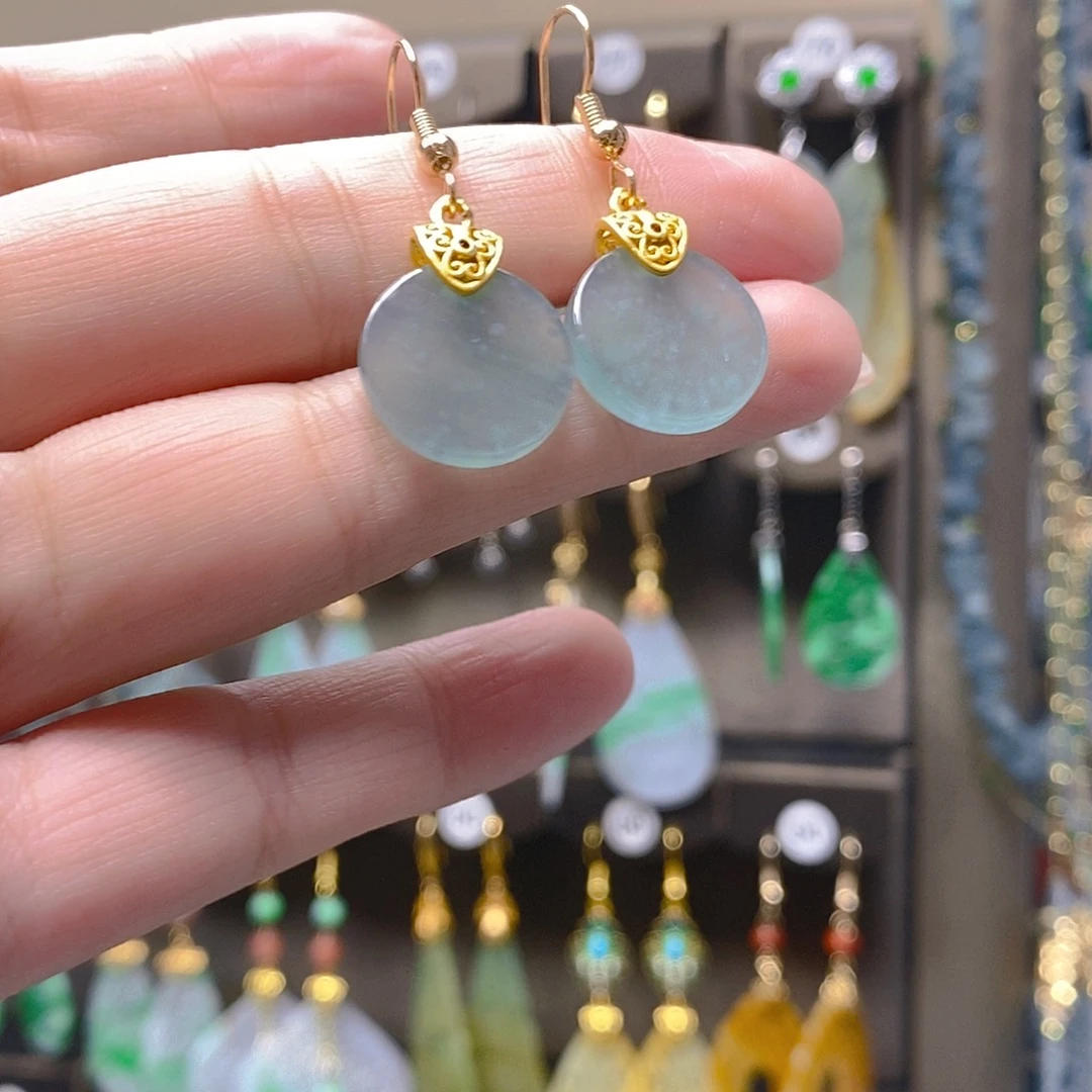 未镶嵌翡翠耳饰翡翠