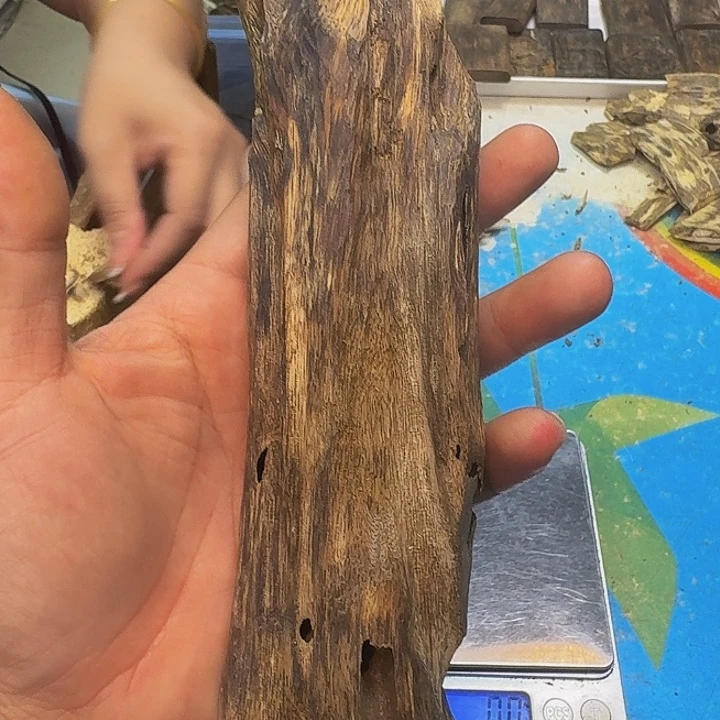 沉香沉香碎屑海南白棋块料71克