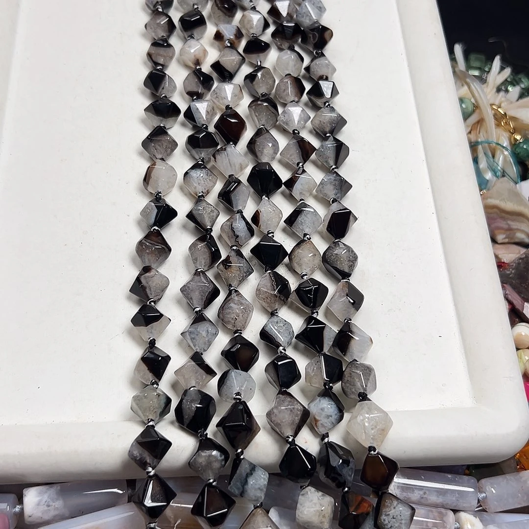 玛瑙/玉髓合金珠宝半成品j432 15.6m 水晶玛瑙共生双拼一条