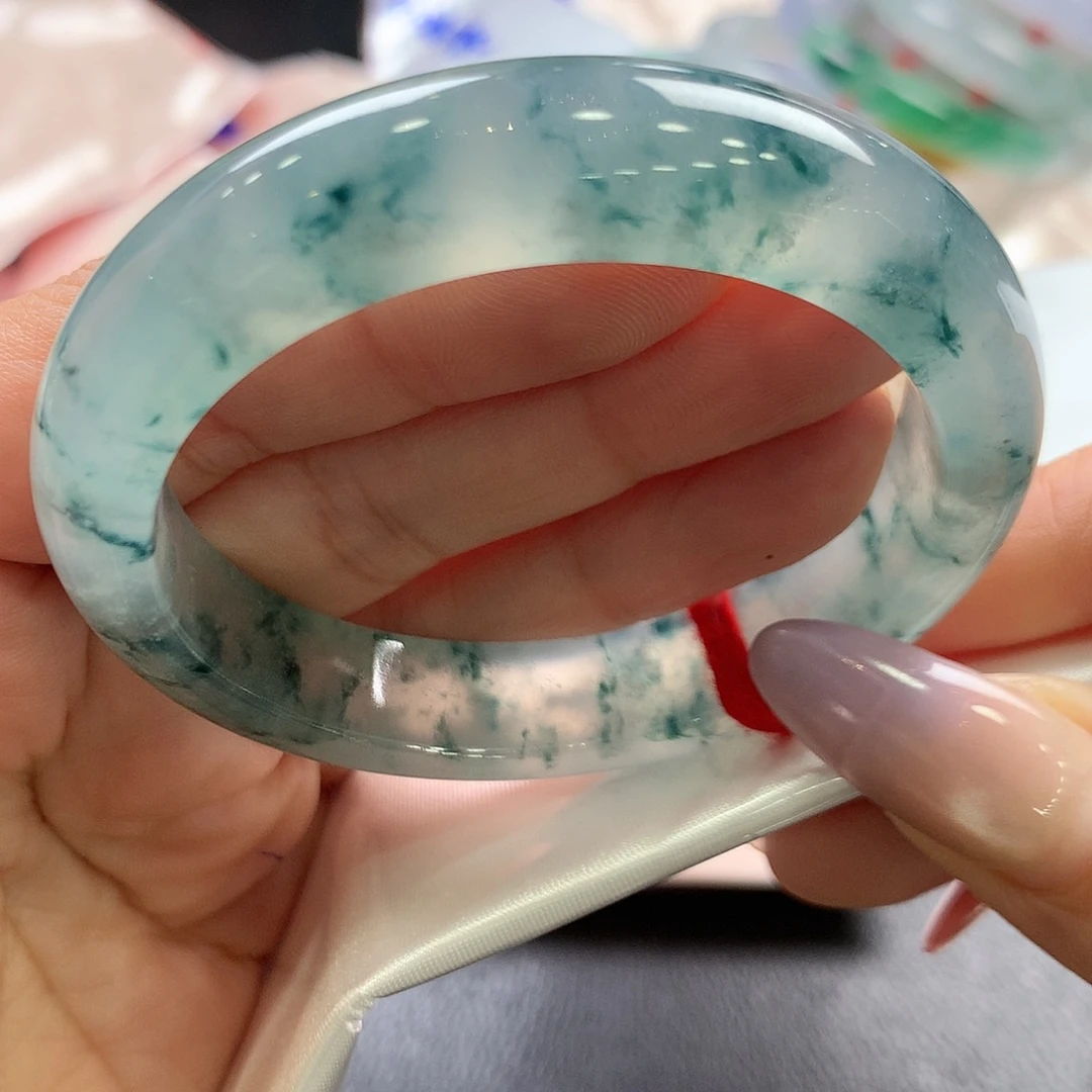 翡翠未镶嵌手镯53.1正