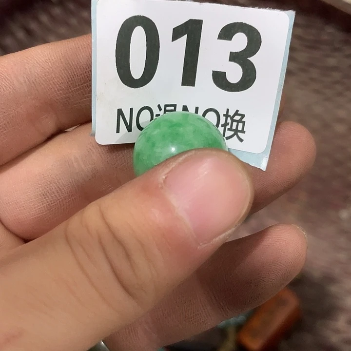 明****瓷片火爆热卖 火爆热卖