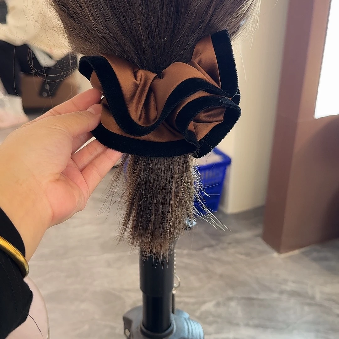非金属咖色丝绒发圈