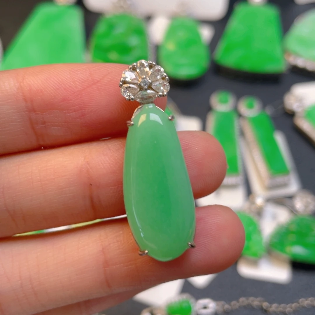 翡翠银S925镶嵌颈饰