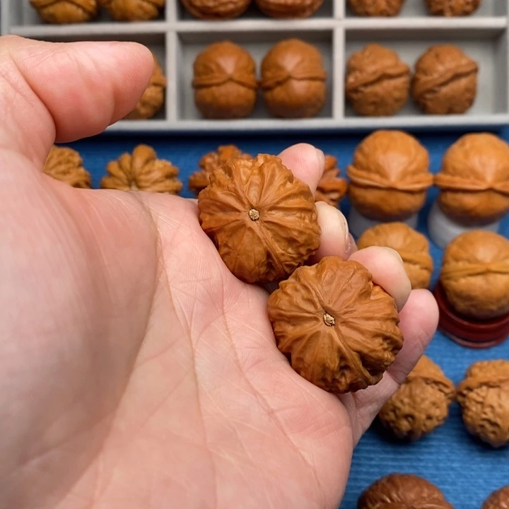 把件文玩核桃小粗筋