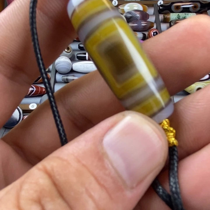 未镶嵌颈饰玛瑙/玉髓云*刚