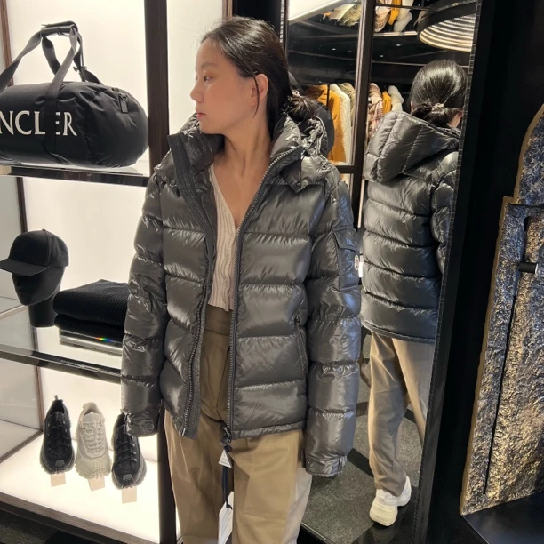 未使用 MONCLER 蒙口男士短款羽绒服 正常版型 经典maya玛雅