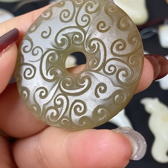 和田玉（糖玉）未镶嵌挂件