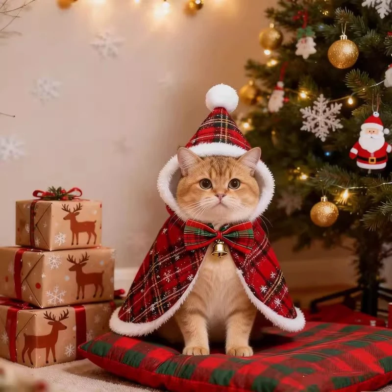狗狗圣诞斗篷披风猫咪保暖披肩睡袍新年节日装扮宠物拍照衣服秋冬