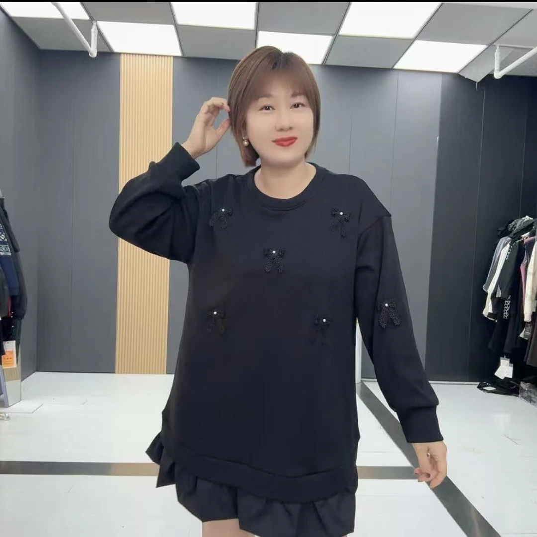 影8821圆领加绒宽松遮肉重工蝴蝶拼接长袖大衫