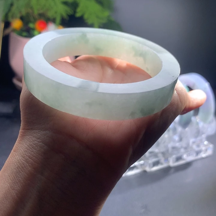 未镶嵌手镯定制翡翠