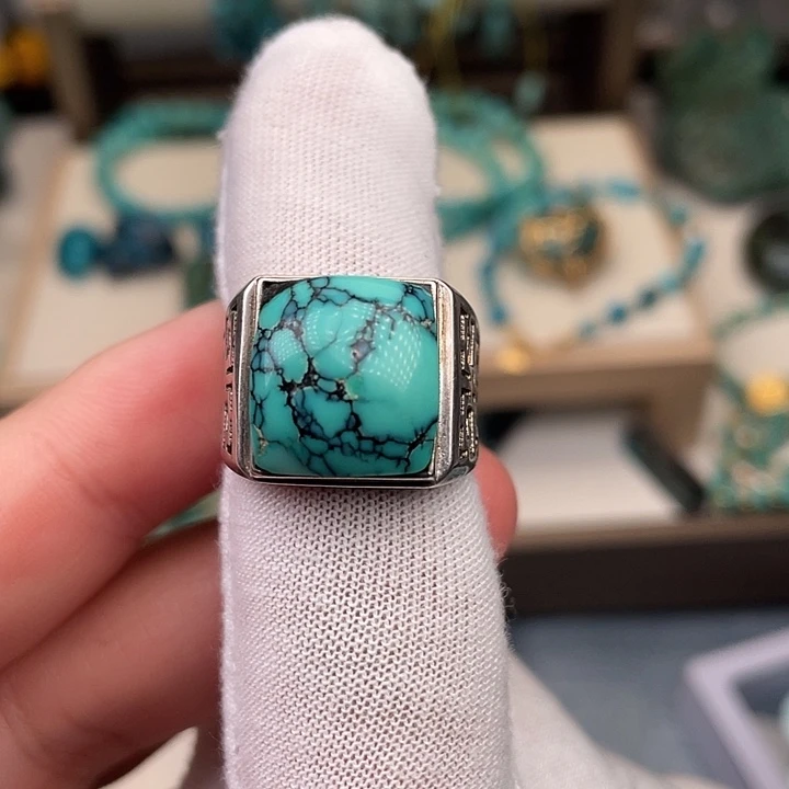 绿松石未镶嵌吊坠