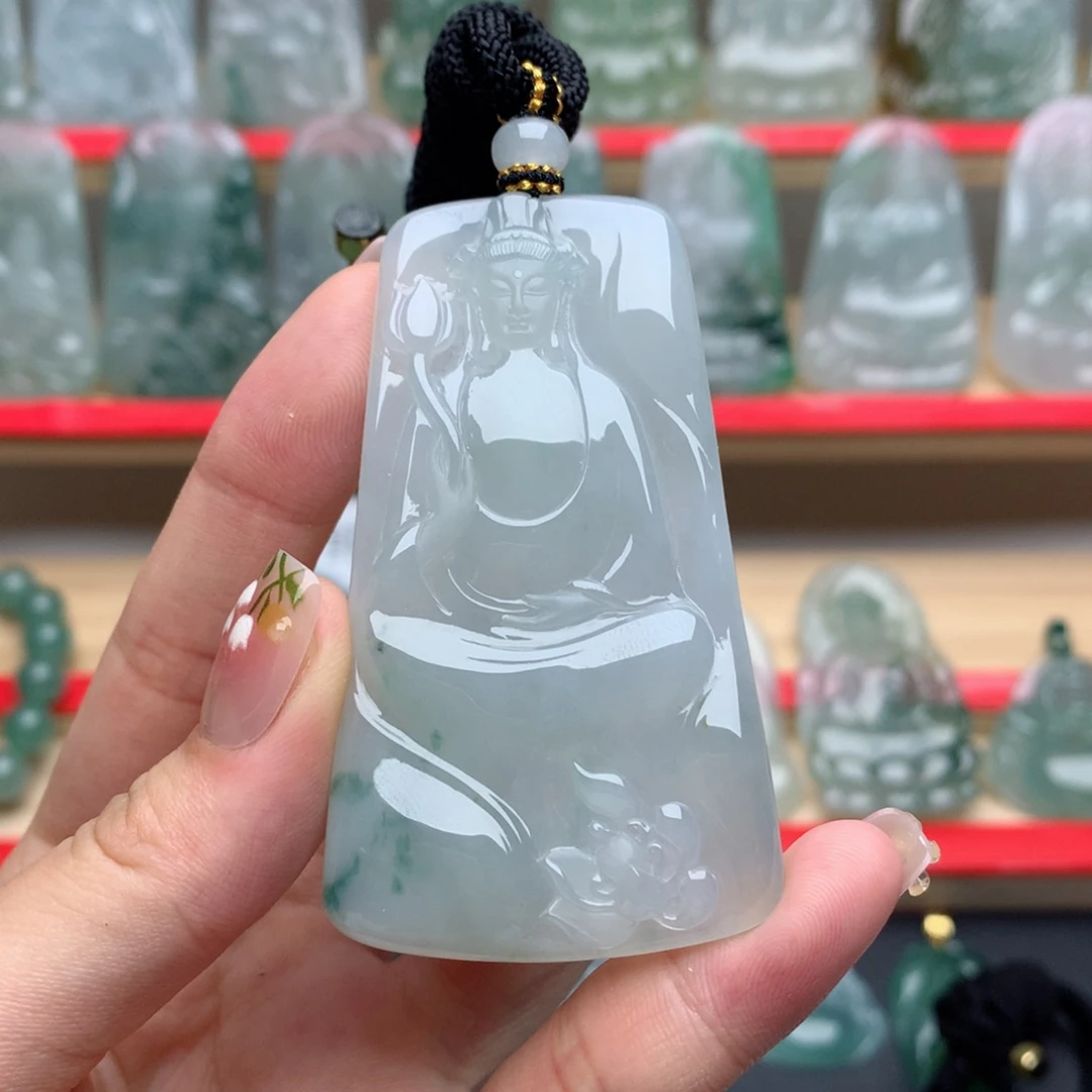 翡翠未镶嵌颈饰素衣